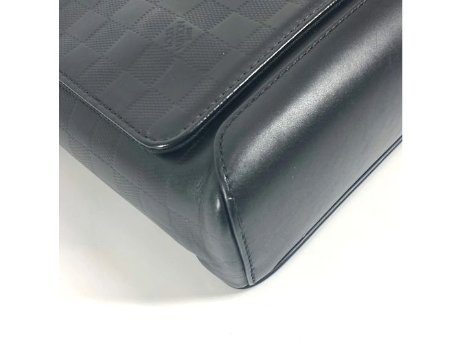 Bolsa District PM Damier Infini Louis Vuitton Preto - vista 10