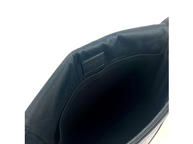 Bolsa District PM Damier Infini Louis Vuitton Preto - vista 13