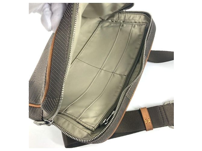 Borsa a Spalla Acrobat Damier Geant M93619 di Louis Vuitton Cachi - vista 15