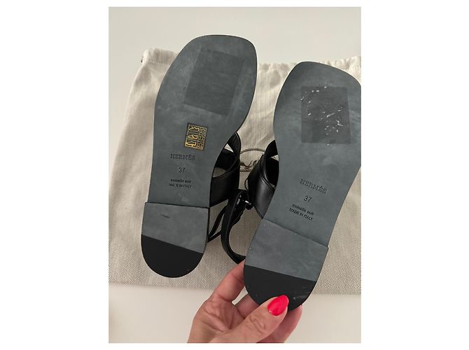 Sandali Hermès Ines in pelle nera Nero - vista 5