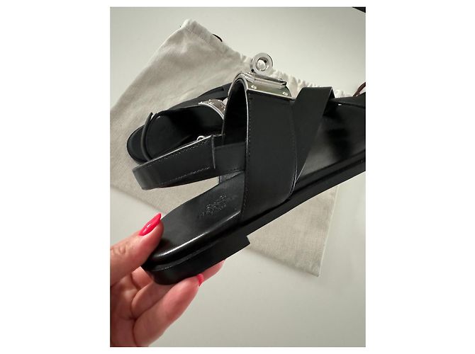 Sandali Hermès Ines in pelle nera Nero - vista 9