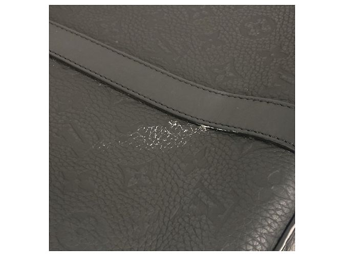 Borsa Tote Sac Plat in Taurillon Monogram Louis Vuitton Nero - vista 11