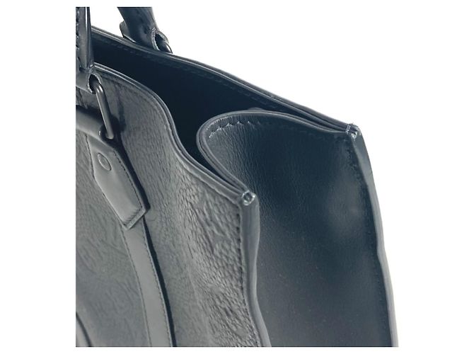 Borsa Tote Sac Plat in Taurillon Monogram Louis Vuitton Nero - vista 12