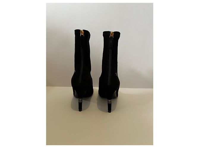 Stivaletti Chanel in suede nero - vista 5