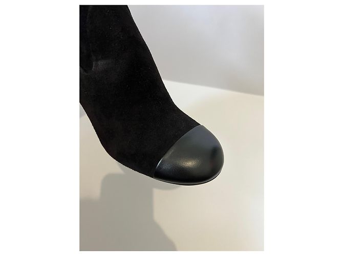 Stivaletti Chanel in suede nero - vista 6
