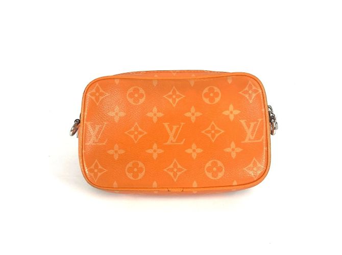 Portafoglio indossabile Louis Vuitton Taiga Rama Alpha Arancione - vista 3