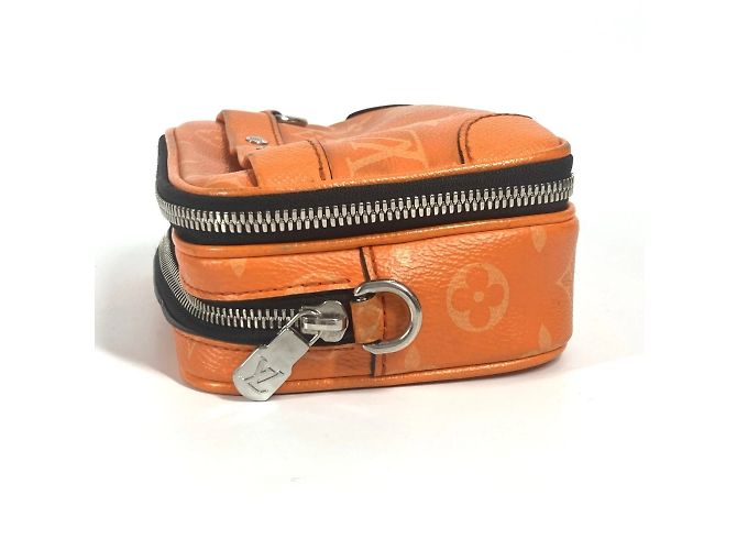 Portafoglio indossabile Louis Vuitton Taiga Rama Alpha Arancione - vista 5