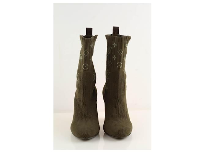 Louis Vuitton Botas caqui - vista 5