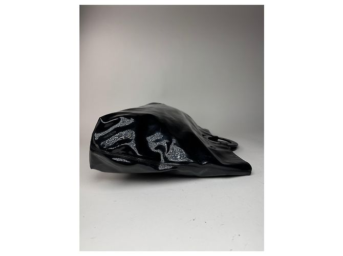 Céline Vintage Celine Paris Ringtasche aus schwarzem Lackleder - Ansicht 11