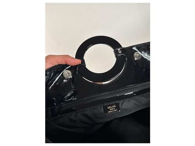 Céline Vintage Celine Paris Ringtasche aus schwarzem Lackleder - Ansicht 5