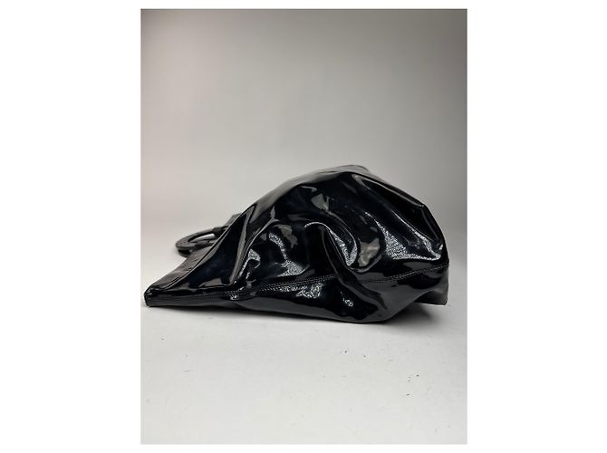 Céline Vintage Celine Paris Ringtasche aus schwarzem Lackleder - Ansicht 9