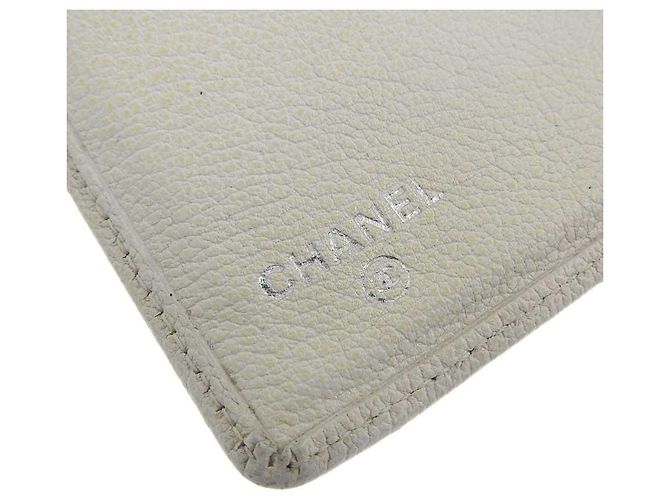Billetera bifold de cuero Camelia Chanel marfil Blanco Crudo - vista 7
