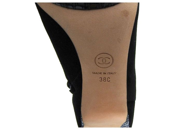 Stivaletti in suede Chanel logo nero 38C - vista 6