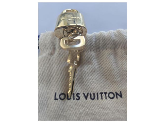 Catenaccio dorato Louis Vuitton N°304 D'oro - vista 4