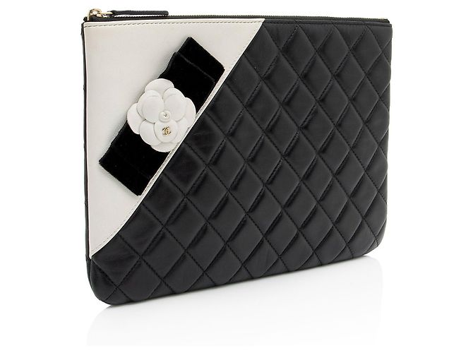 Gabrielle Chanel O-Case medio in pelle di agnello Camelia Nero - vista 2