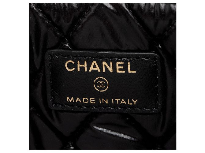 Gabrielle Chanel O-Case medio in pelle di agnello Camelia Nero - vista 6