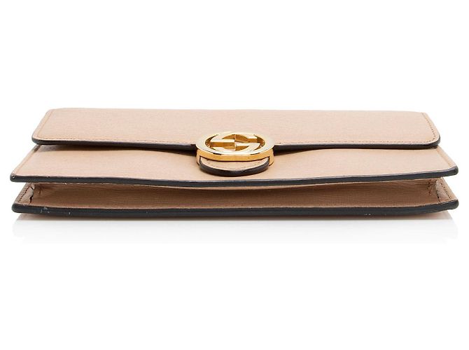 Cartera de cadena Interlocking G en piel de ternera granulada Gucci Castaño Beige - vista 4