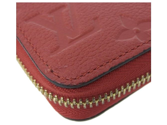 Cartera Zippy Monogram Empreinte Louis Vuitton Roja - vista 4