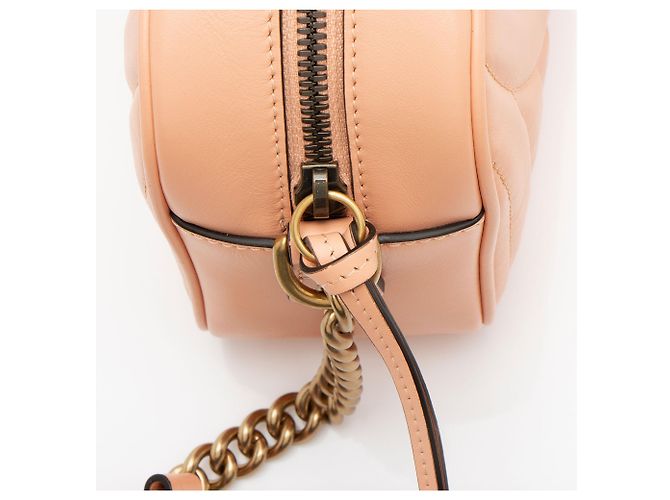 Borsa a spalla piccola Gucci Matelassé in pelle GG Marmont verticale con anello - vista 10