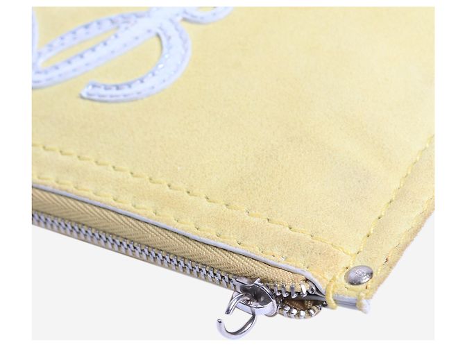 Loewe Pochette Anagram in suede giallo - vista 3