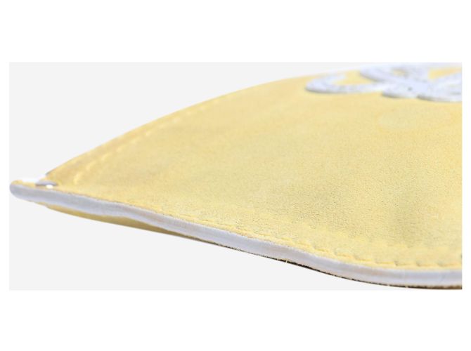 Loewe Pochette Anagram in suede giallo - vista 5