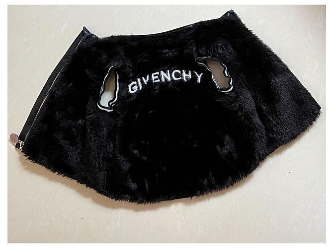 Givenchy Weste aus Kunstpelz Schwarz 9m - Ansicht 8