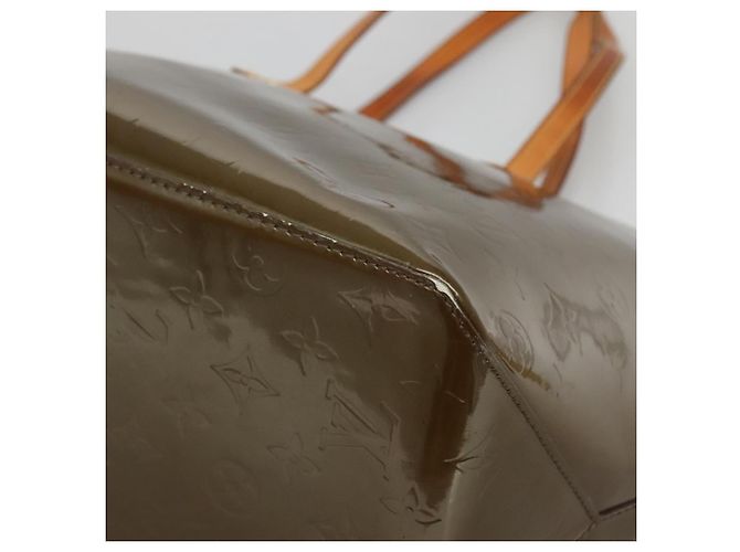 LOUIS VUITTON Bolsa Bellevue GM Monogram Vernis Vela bronce M93674 LV Auth 129894 - vista 14