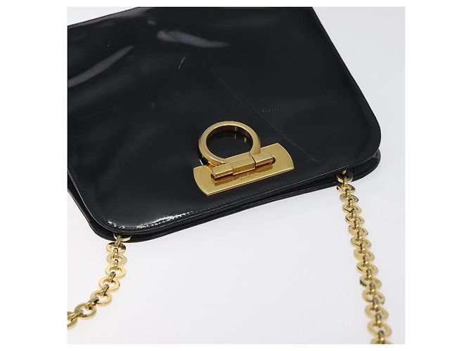 Borsa a Spalla Gancini Chain di Salvatore Ferragamo Smalto Nero Oro Auth 128633 - vista 6