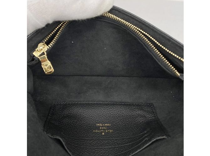 Portafoglio Louis Vuitton Monogram Empreinte Wallet on Chain Ivy M82154 Noir Nero - vista 4