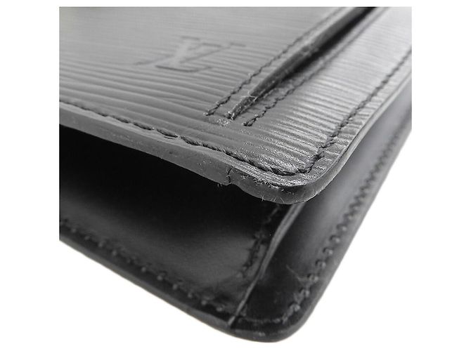 Clutch Dragonne in pelle Epi Louis Vuitton M52612 Nero - vista 4