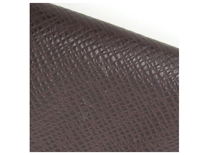 Llave Multicles 6 Taiga de Louis Vuitton Castaño - vista 4