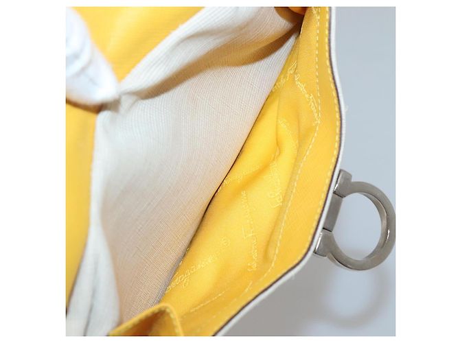 Bolso de mano Gancini de lona amarilla y plata de Salvatore Ferragamo Auth 128676 Amarillo - vista 20