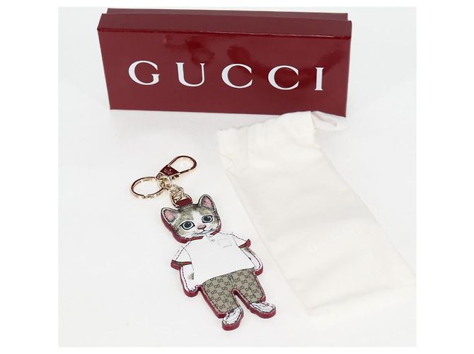 Chaveiro GUCCI GG Supreme Yuko Higuchi PVC Bege Auth 127738M - vista 10