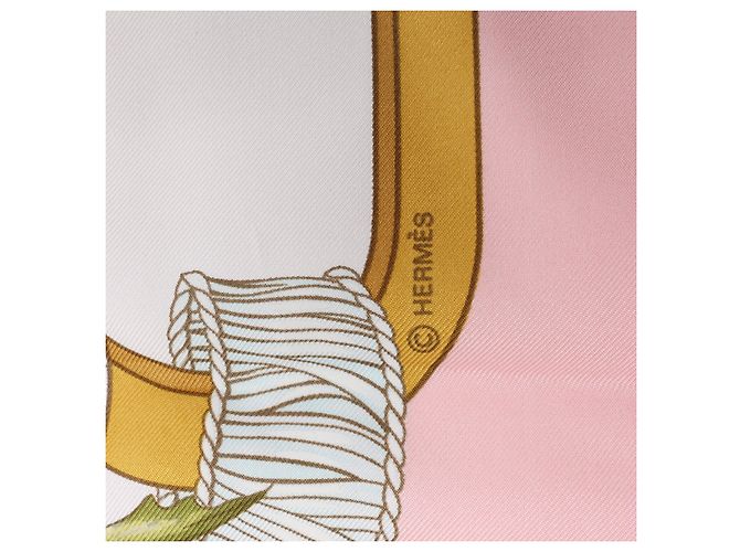 Trim Bufanda de seda Hermès Carré 90 "Regina" Rosa - vista 10