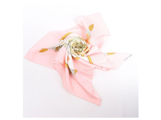 Trim Bufanda de seda Hermès Carré 90 "Regina" Rosa - vista 15