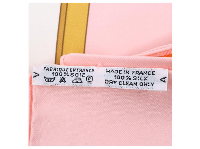 Trim Bufanda de seda Hermès Carré 90 "Regina" Rosa - vista 2