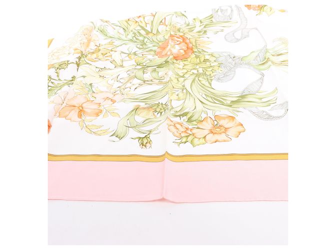 Trim Bufanda de seda Hermès Carré 90 "Regina" Rosa - vista 6