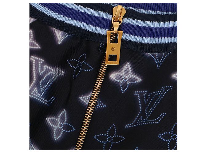 LOUIS VUITTON - Seidenpullover mit Mahina-Monogramm von Louis Vuitton (S) Schwarz - Ansicht 2