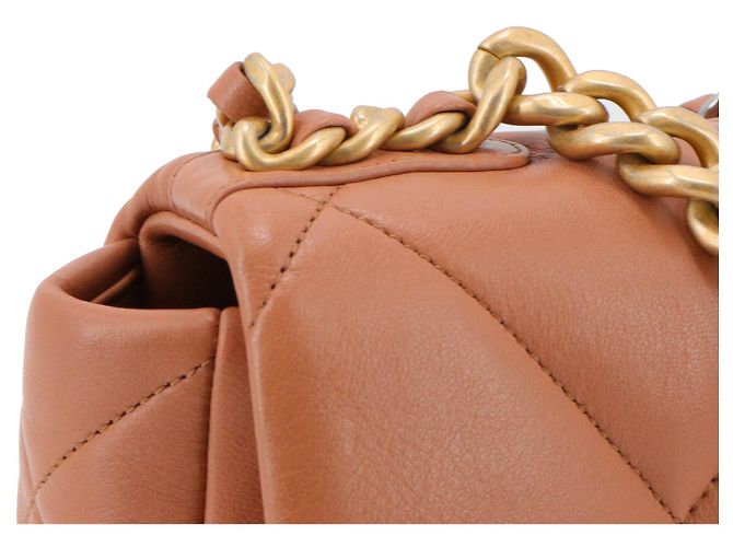 CHANEL - Borsa a spalla Chanel 19 in pelle marrone - vista 6