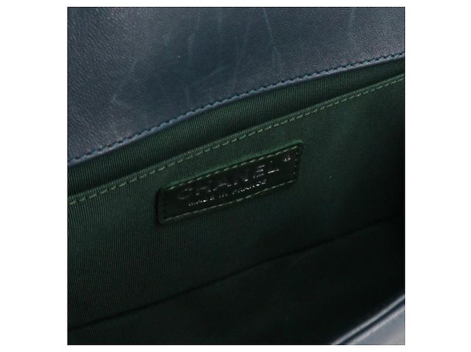 CHANEL - Borsa a spalla Chanel Boy in tweed blu anatra e pelle - vista 8