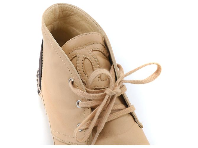 CHANEL - Espadrillas con lacci Chanel in pelle beige e tela nera (T37) - vista 4