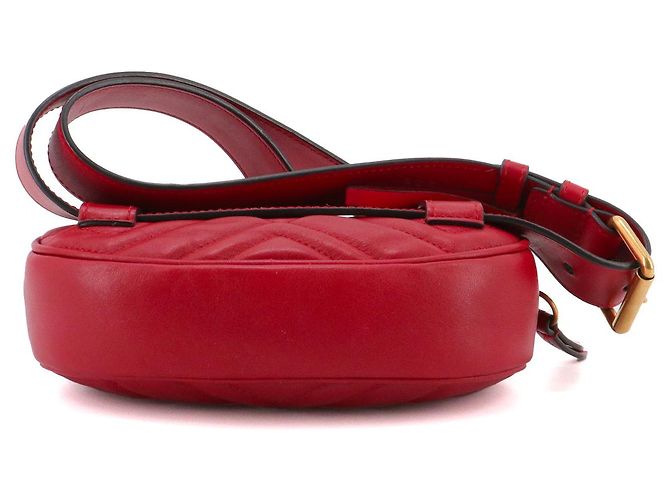 GUCCI - Marsupio GG Marmont Gucci in pelle a zigzag rossa - vista 4