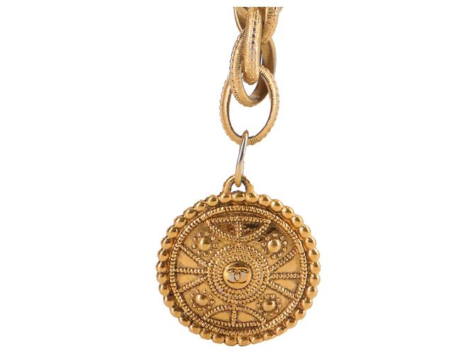 CHANEL - Chanel CC Medaillon Gürtel aus goldener Kette - Ansicht 4
