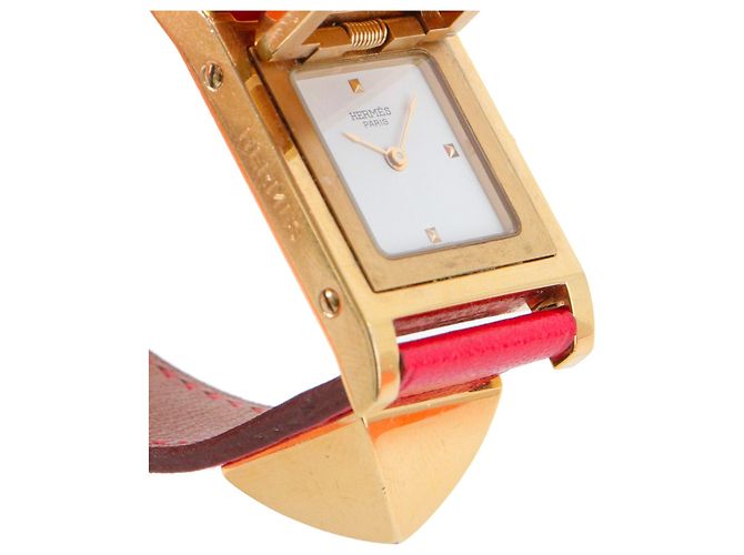 HERMÈS - Médor PM Hermès Uhr aus rotem Leder - Ansicht 2