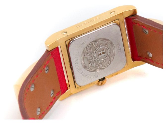 HERMÈS - Médor PM Hermès Uhr aus rotem Leder - Ansicht 6