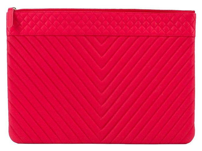 CHANEL - Clutch Chanel in pelle caviar rossa a zigzag Rosso - vista 3