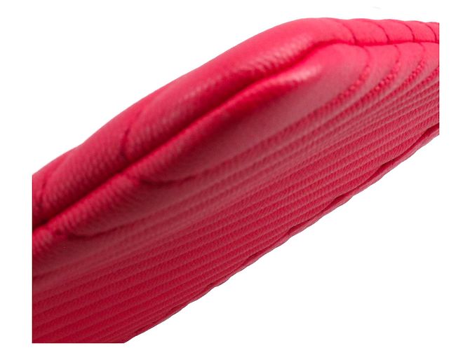CHANEL - Clutch Chanel in pelle caviar rossa a zigzag Rosso - vista 5