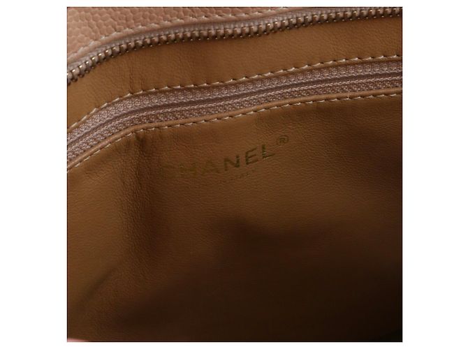CHANEL - Borsa Medaillon Chanel in pelle caviar beige - vista 7