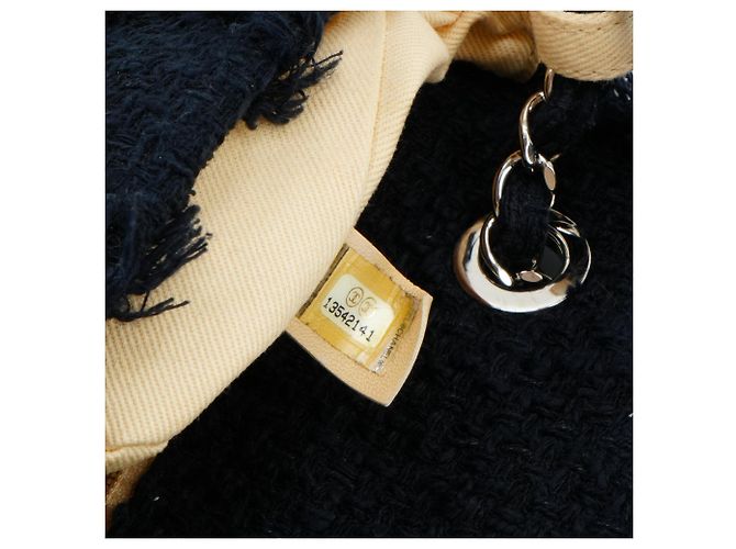 CHANEL - Borsa a spalla Chanel Natura in tweed blu navy - vista 9