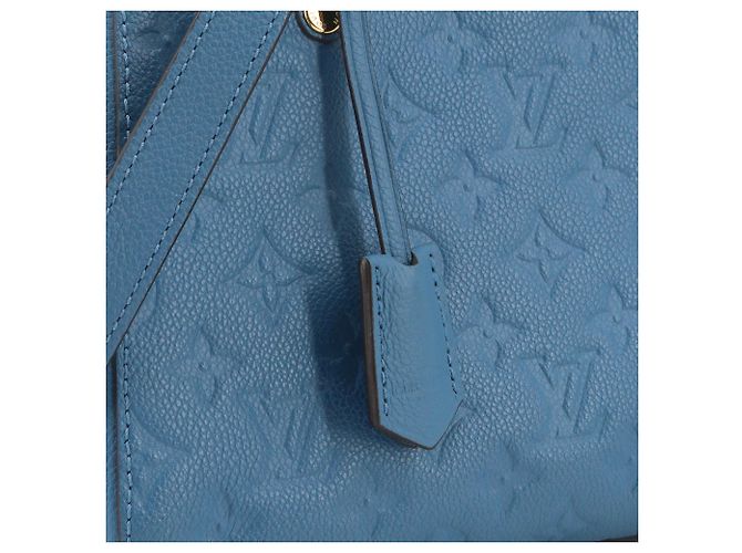 LOUIS VUITTON - Borsa Louis Vuitton Montaigne PM in pelle empreinte blu - vista 4